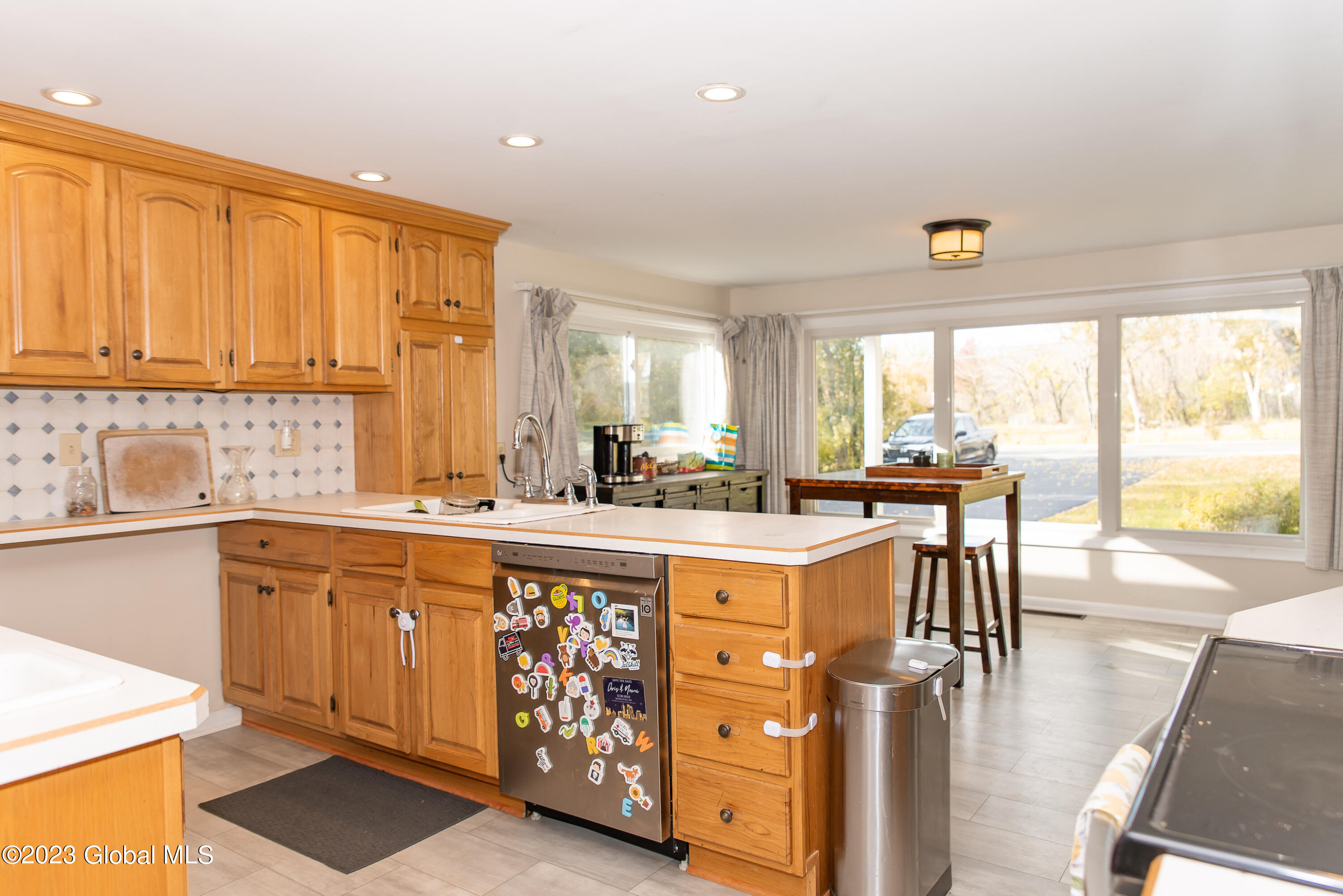 1130 Ridge Road Glenville, NY 12302 - Photo 11 of 27 Kitchen