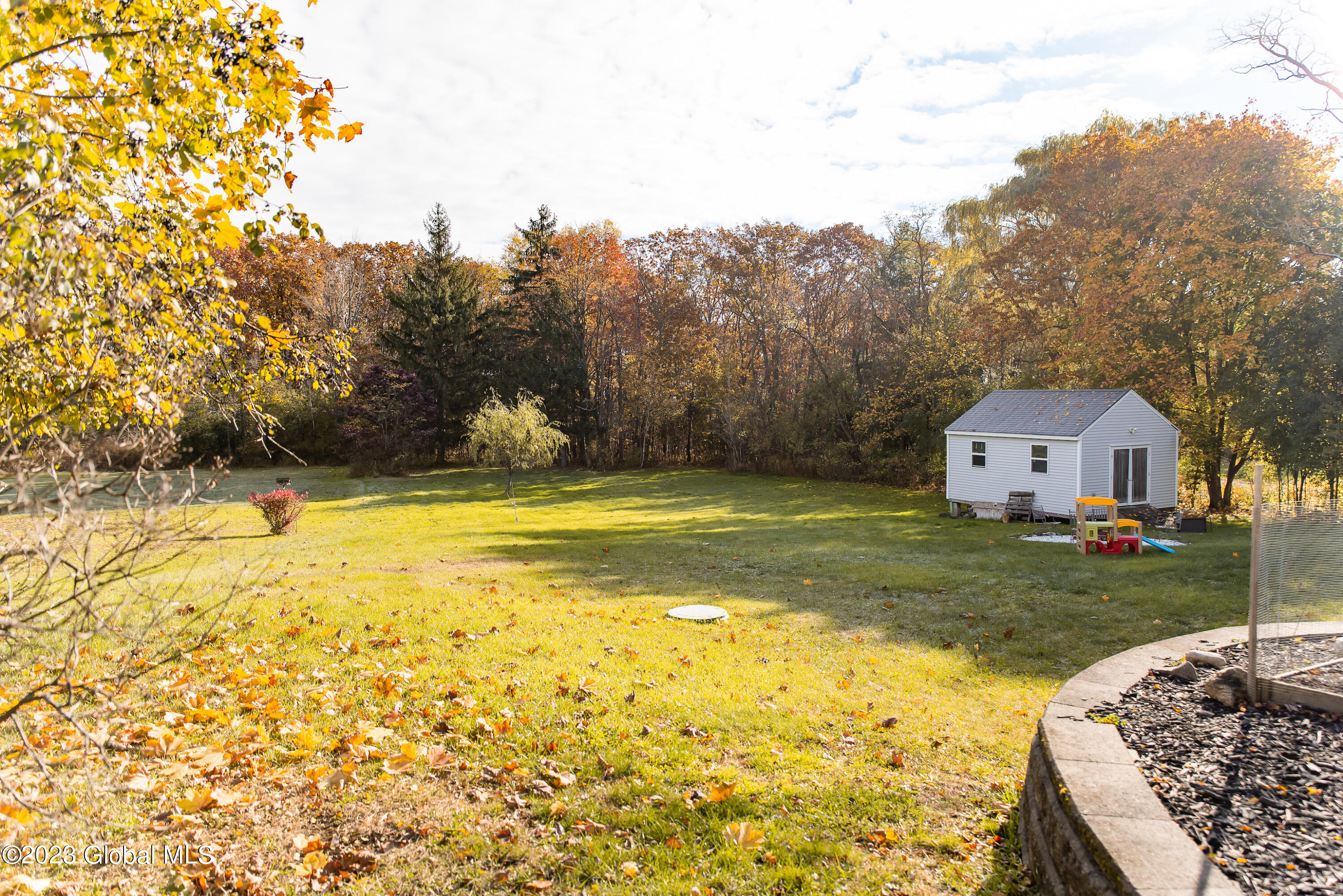 1130 Ridge Road Glenville, NY 12302 - Photo 3 of 27 Yard