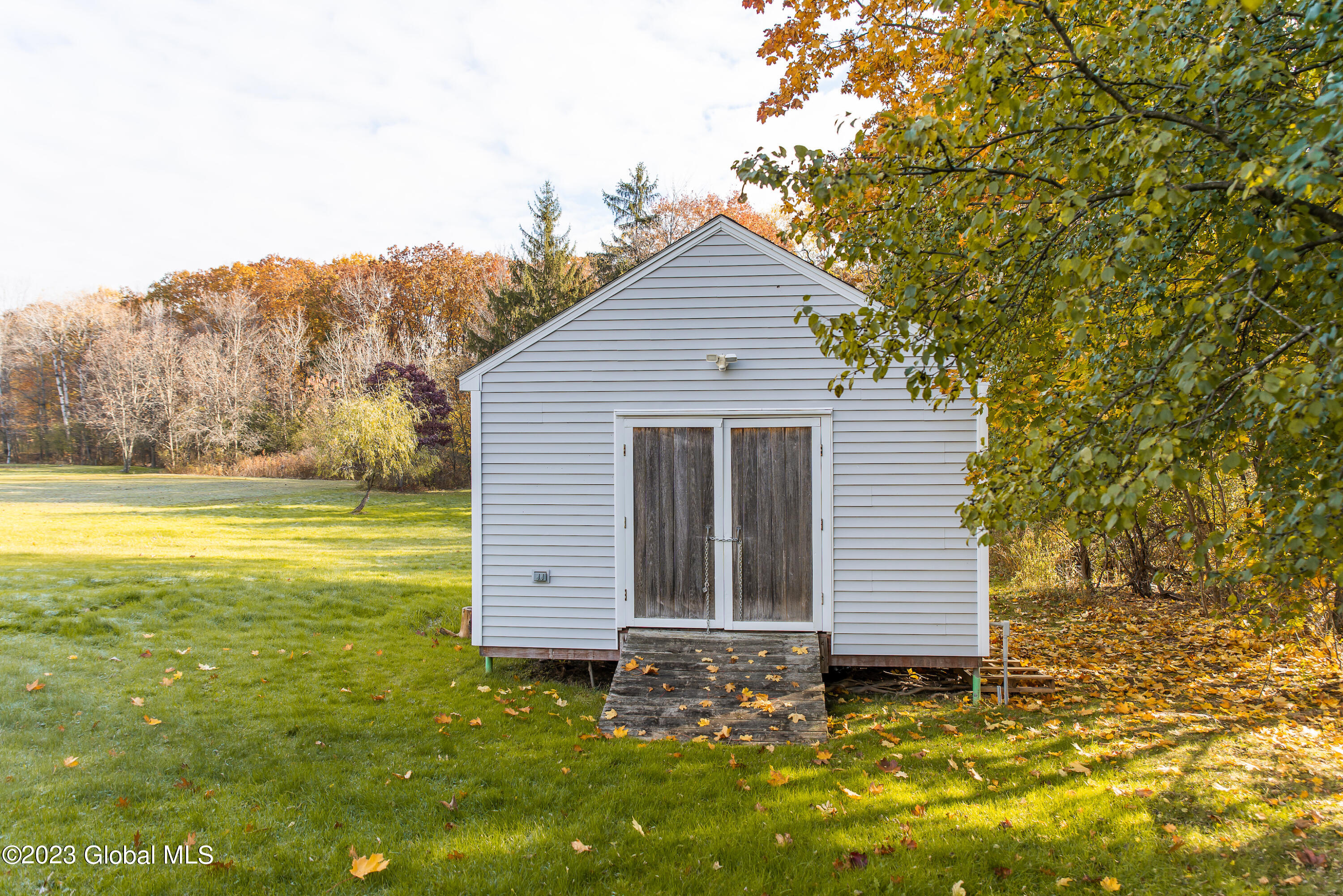 1130 Ridge Road Glenville, NY 12302 - Photo 5 of 27 Large shed with electric