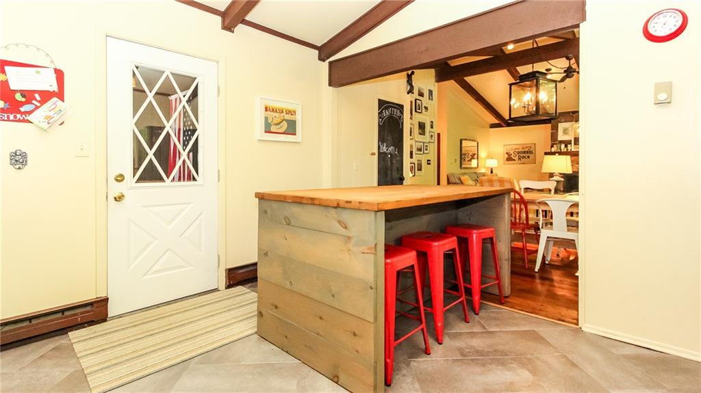 272 Greenbrier Road Acme, PA 15610 - Photo 8 of 24