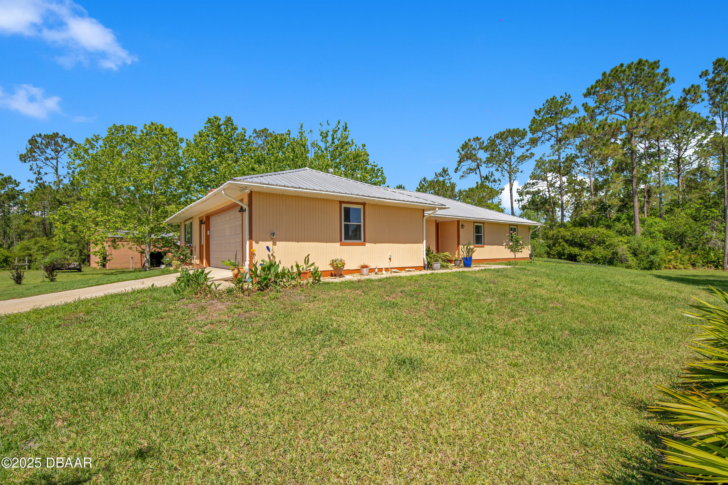 140 Rodeo Road Ormond Beach, FL 32174 - Photo 2 of 34 003_trevisuality_140_rodeo_rd-3_131