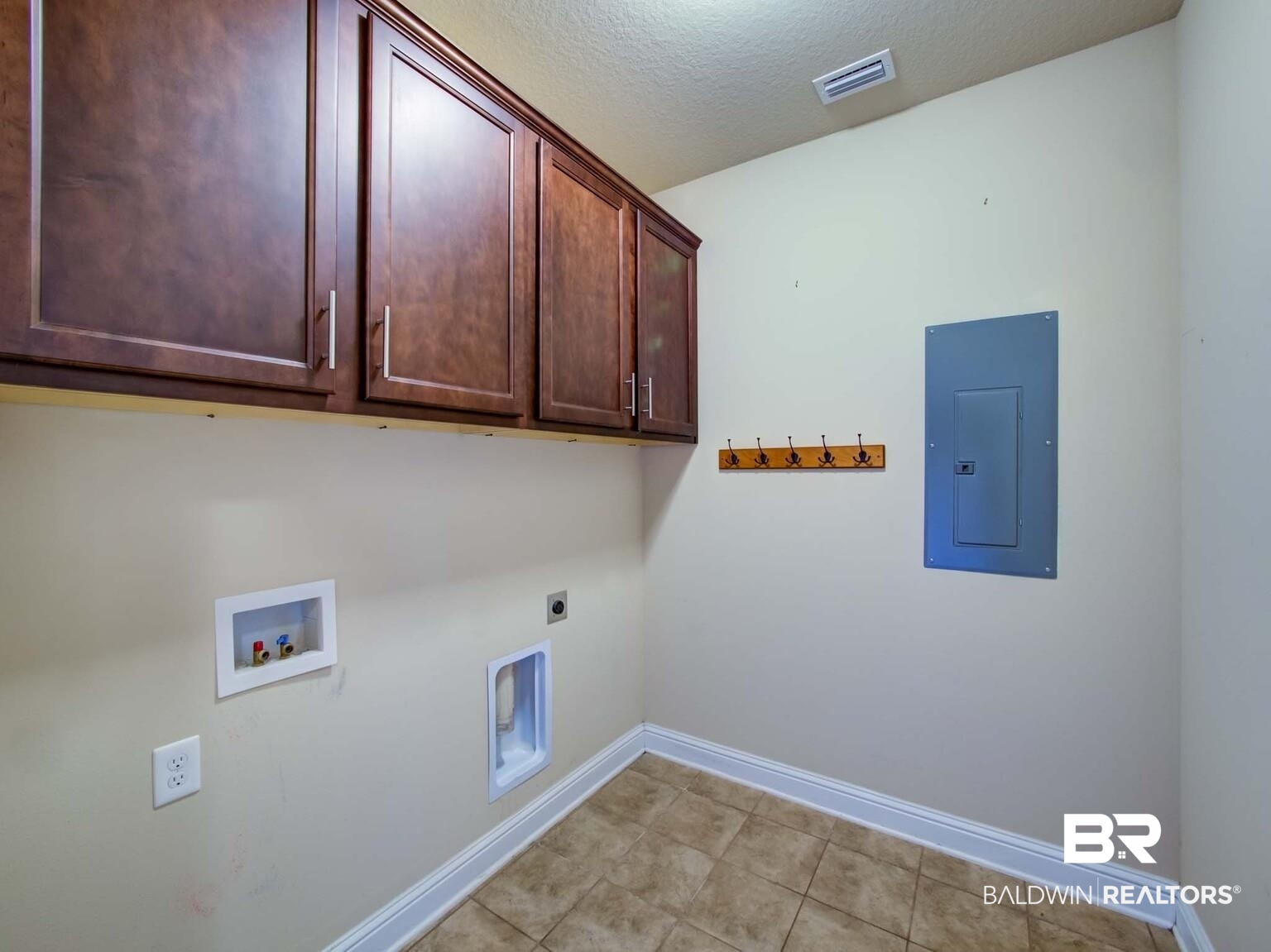 31593 Spoonbill Road Daphne, AL 36527 - Photo 19 of 25 Laundry Room