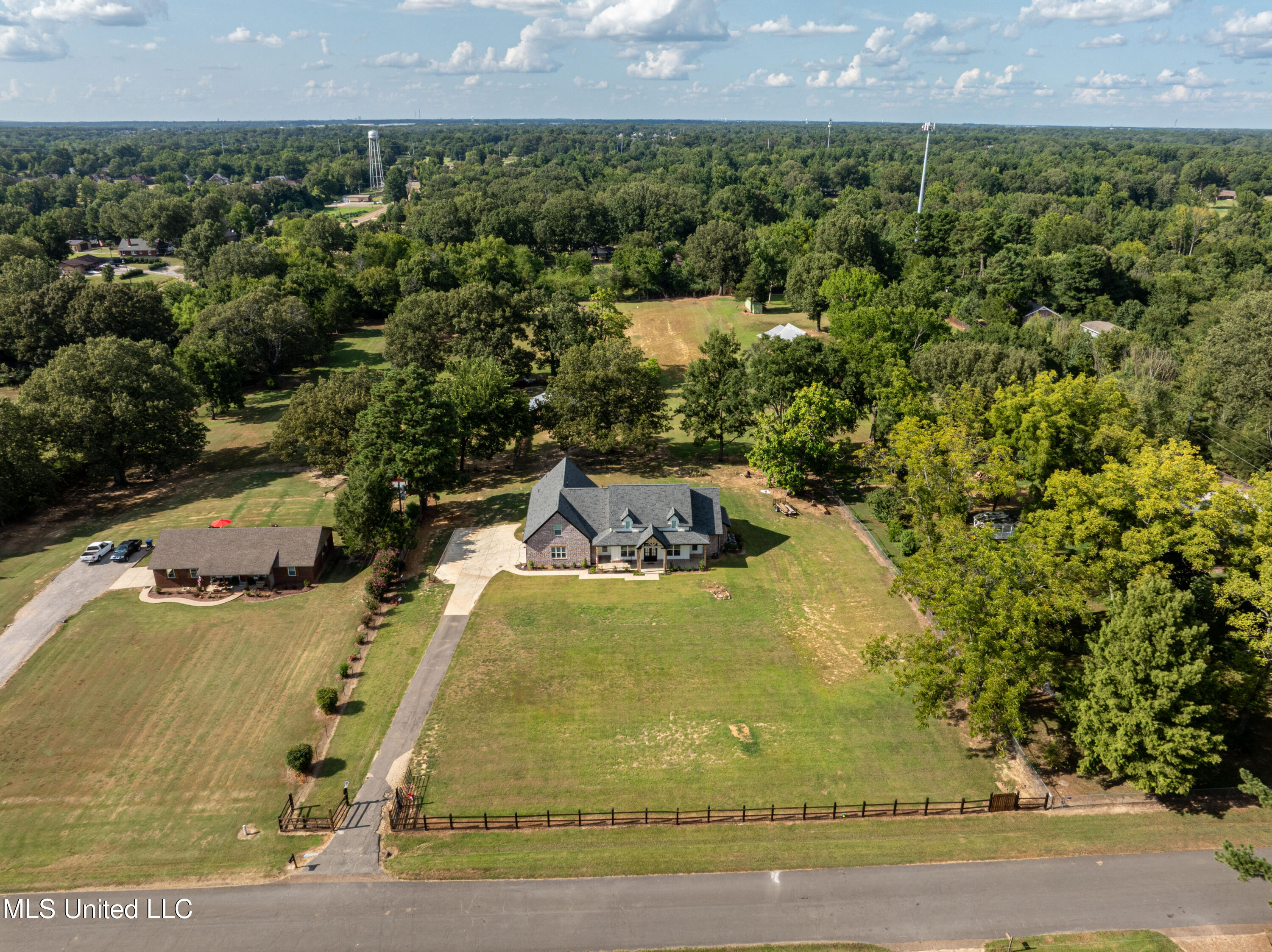 9100 East Broadway Road Olive Branch, MS 38654 - Photo 2 of 57 broadway-2