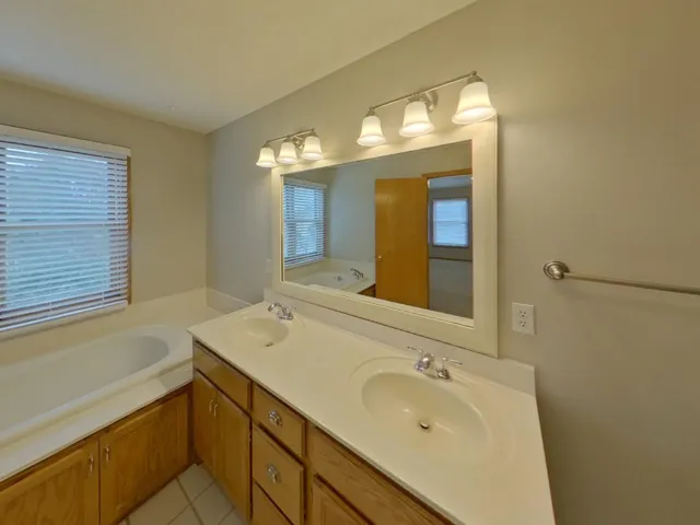 $3,139 | 10071 Raleigh Court, Woodbury, MN 55129