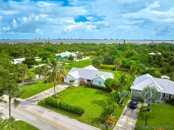 $589,000 | 4811 Northeast Savannah Road, Jensen Beach, FL 34957