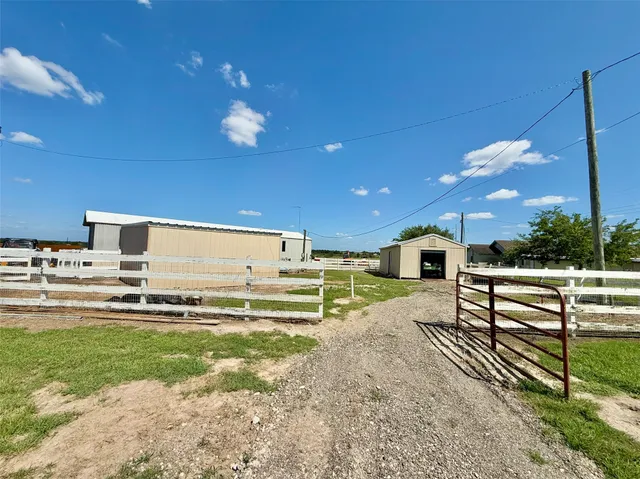 $357,400 | 371-379 Farm To Market Road 60, Somerville, TX 77879