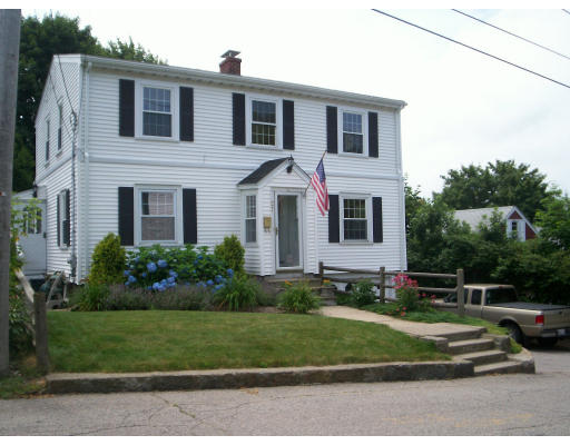27 Dundee Road Quincy, MA 02171 - Photo 1 of 29 Gallery Image 1