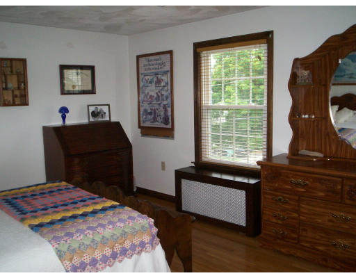 27 Dundee Road Quincy, MA 02171 - Photo 15 of 29 Gallery Image 15
