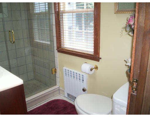 27 Dundee Road Quincy, MA 02171 - Photo 19 of 29 Gallery Image 19