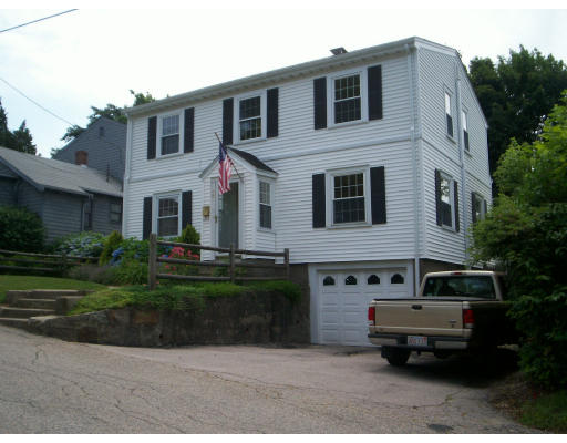 27 Dundee Road Quincy, MA 02171 - Photo 2 of 29 Gallery Image 2