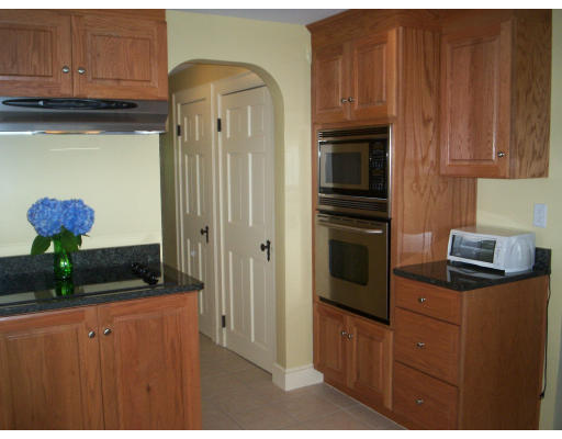 27 Dundee Road Quincy, MA 02171 - Photo 9 of 29 Gallery Image 9