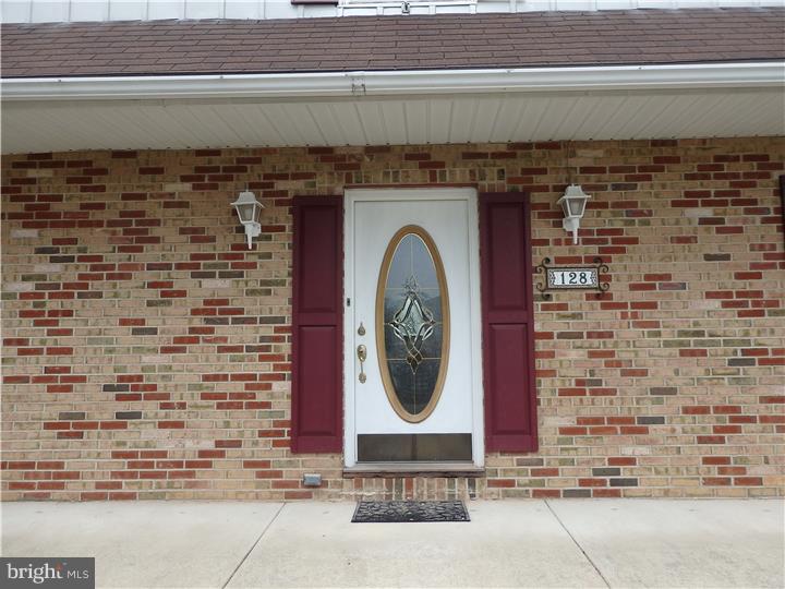 128 Grandview Road Springfield, PA 19064 - Photo 2 of 25 Porch