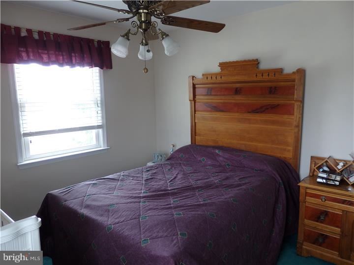 128 Grandview Road Springfield, PA 19064 - Photo 17 of 25 Bedroom 3
