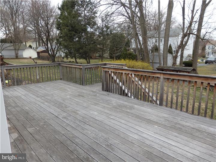 128 Grandview Road Springfield, PA 19064 - Photo 23 of 25 Deck