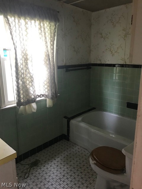 3825 Bendemeer Road Cleveland Heights, OH 44118 - Photo 13 of 14