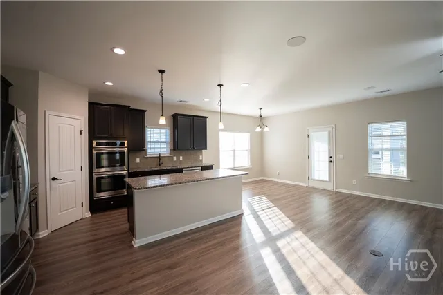 $2,850 | 123 Grimsby Road, Savannah, GA 31407