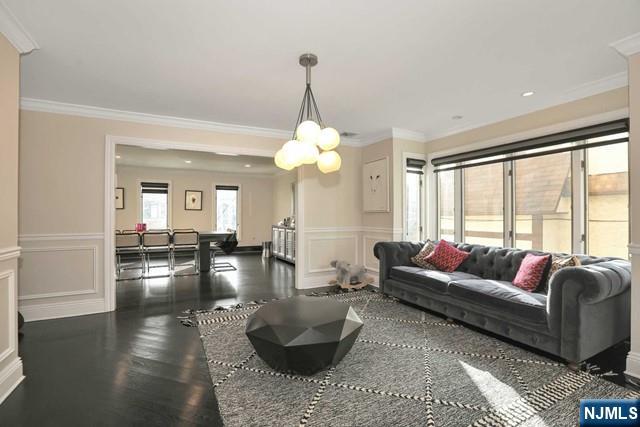 357 Tom Hunter Road Fort Lee, NJ 07024 - Photo 4 of 13