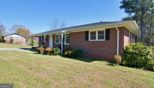 $242,000 | 1055 Skyline Drive, Toccoa, GA 30577