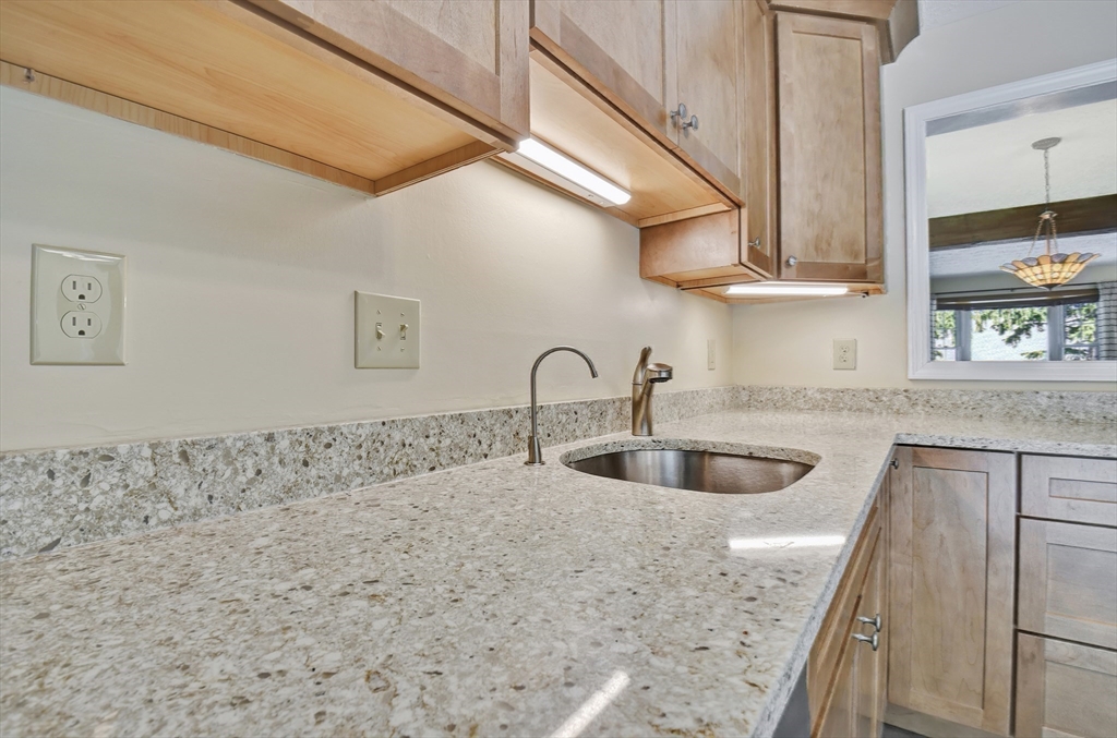 51 Fox Meadow Road, Unit H Leominster, MA 01453 - Photo 11 of 34