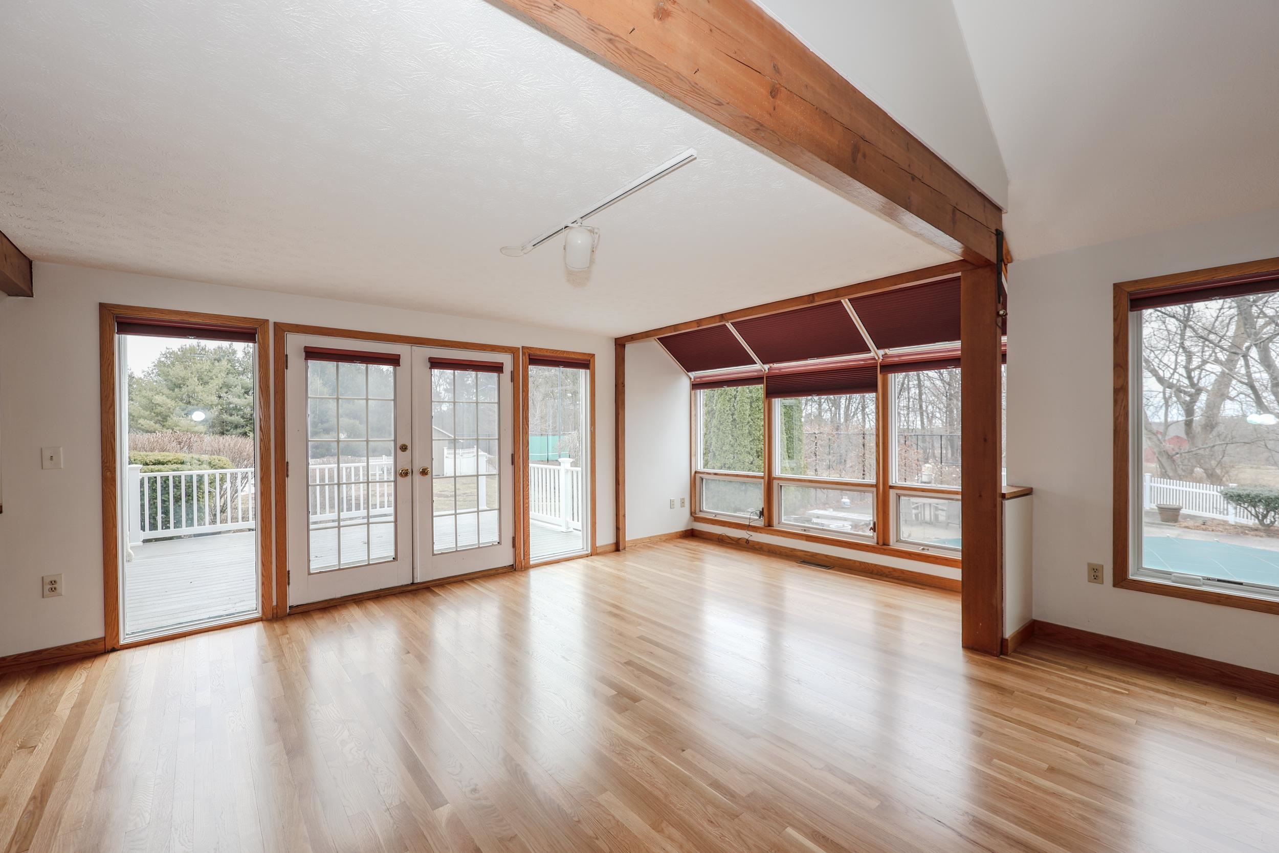 98 Dow Road Hollis, NH 03049 - Photo 14 of 52