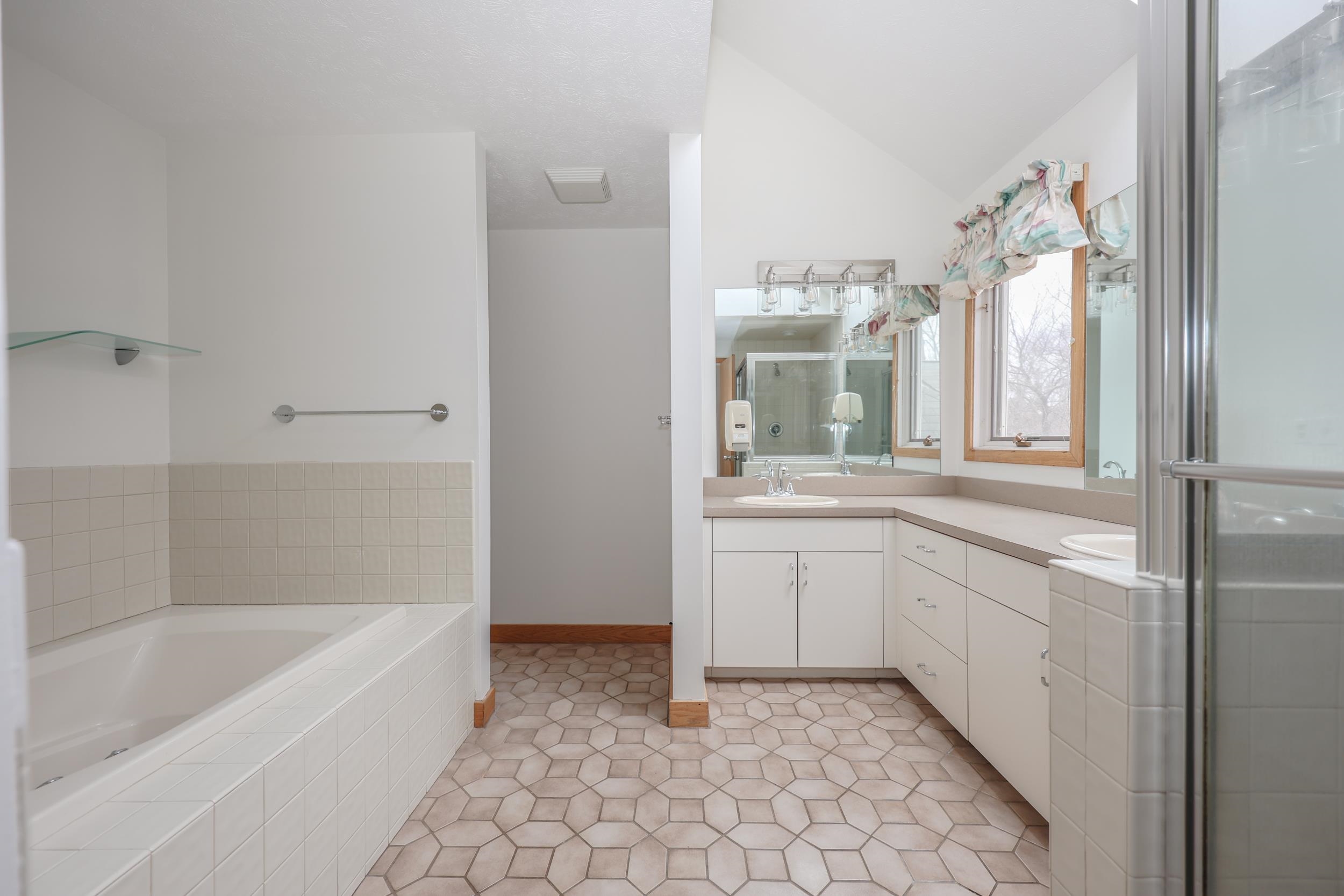 98 Dow Road Hollis, NH 03049 - Photo 37 of 52