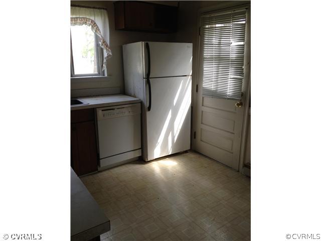 2812 Rudwick Road Glen Allen, VA 23060 - Photo 5 of 6 Kitchen
