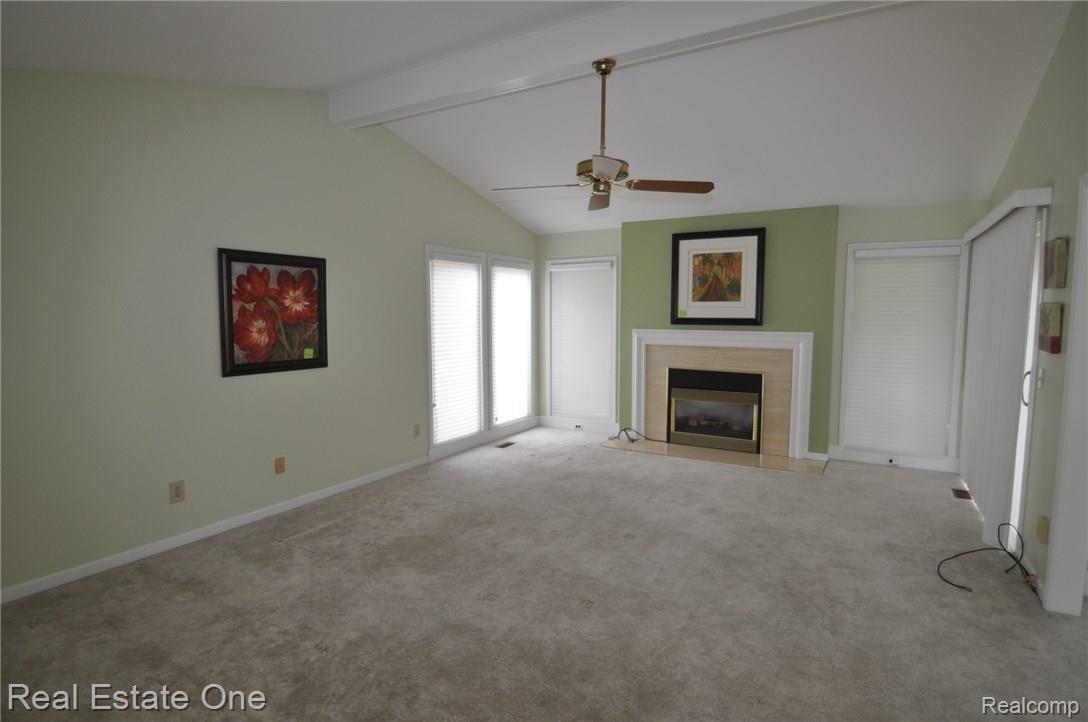 1163 Chaffer Drive Rochester, MI 48306 - Photo 7 of 30 6.JPG