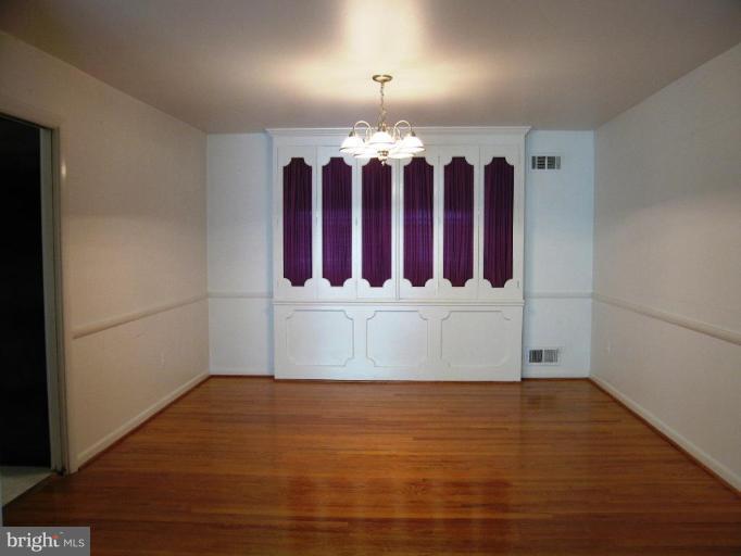 1602 Dilston Road Silver Spring, MD 20903 - Photo 4 of 16 Dining Room
