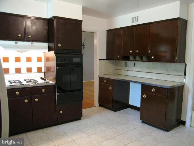 1602 Dilston Road Silver Spring, MD 20903 - Photo 6 of 16 Kitchen #2