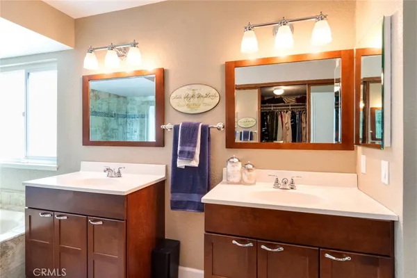 $1,175,000 | 2009 North Shorewood Avenue, Upland, CA 91784