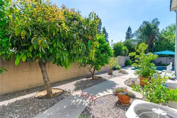$1,175,000 | 2009 North Shorewood Avenue, Upland, CA 91784