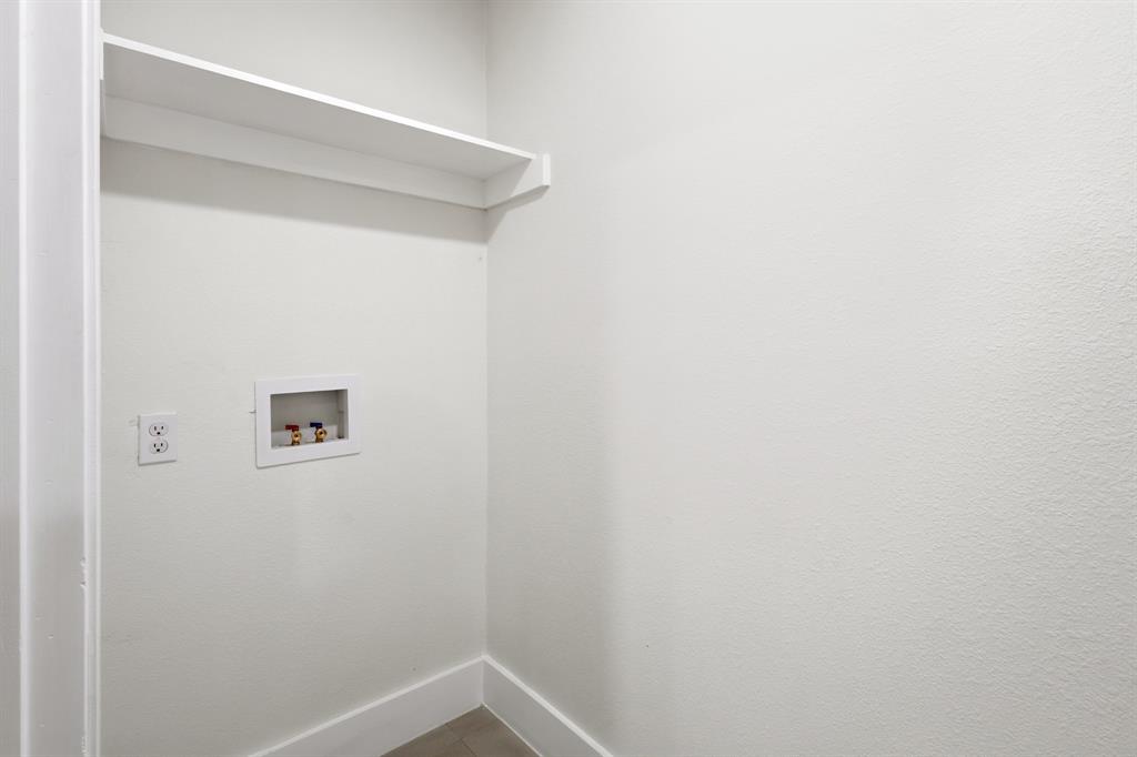 2528 Springvale Drive Farmers Branch, TX 75234 - Photo 13 of 25