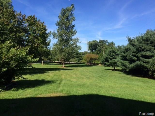 3435 Metamora Road Metamora, MI 48455 - Photo 27 of 39 yard.jpg