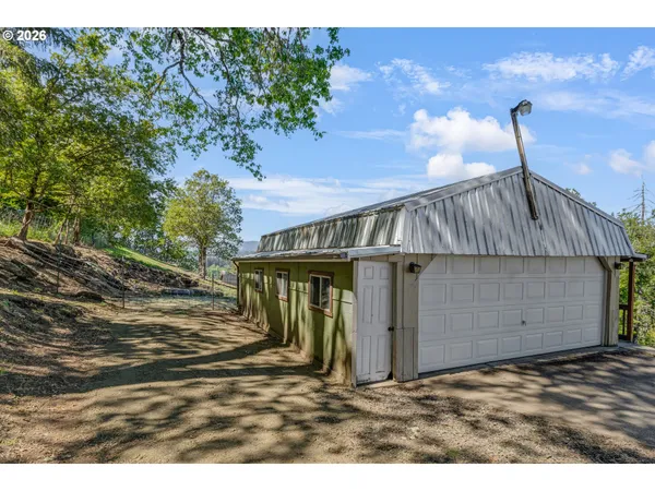 $649,000 | 331 Hemlock Lane, Roseburg, OR 97471