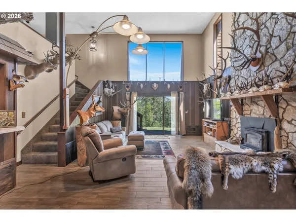 $649,000 | 331 Hemlock Lane, Roseburg, OR 97471