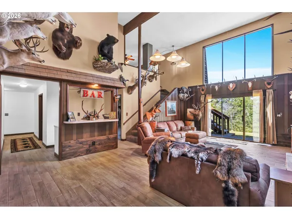 $649,000 | 331 Hemlock Lane, Roseburg, OR 97471