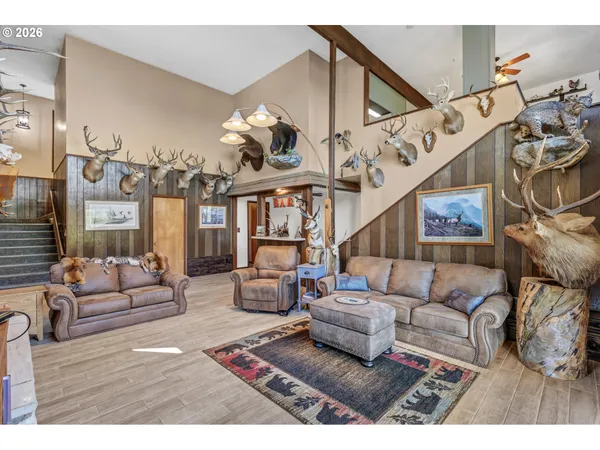 $649,000 | 331 Hemlock Lane, Roseburg, OR 97471