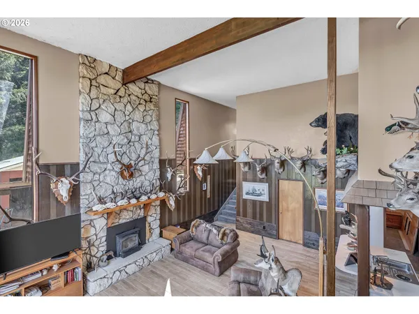 $649,000 | 331 Hemlock Lane, Roseburg, OR 97471