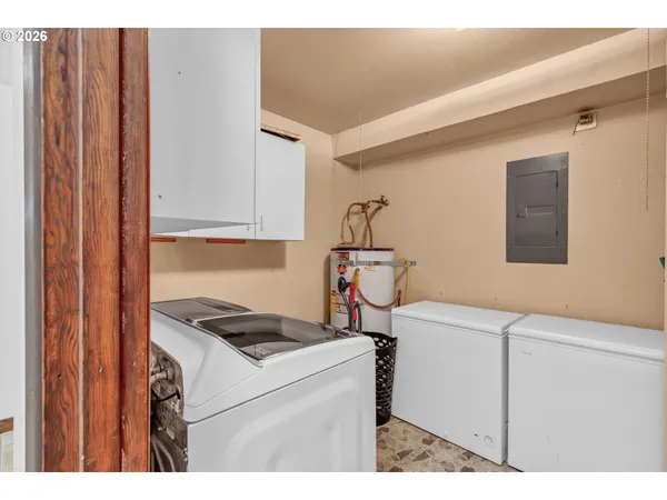 $649,000 | 331 Hemlock Lane, Roseburg, OR 97471