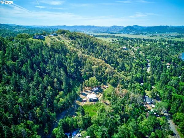 $649,000 | 331 Hemlock Lane, Roseburg, OR 97471