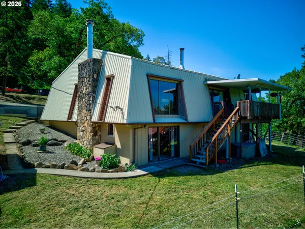 $649,000 | 331 Hemlock Lane, Roseburg, OR 97471