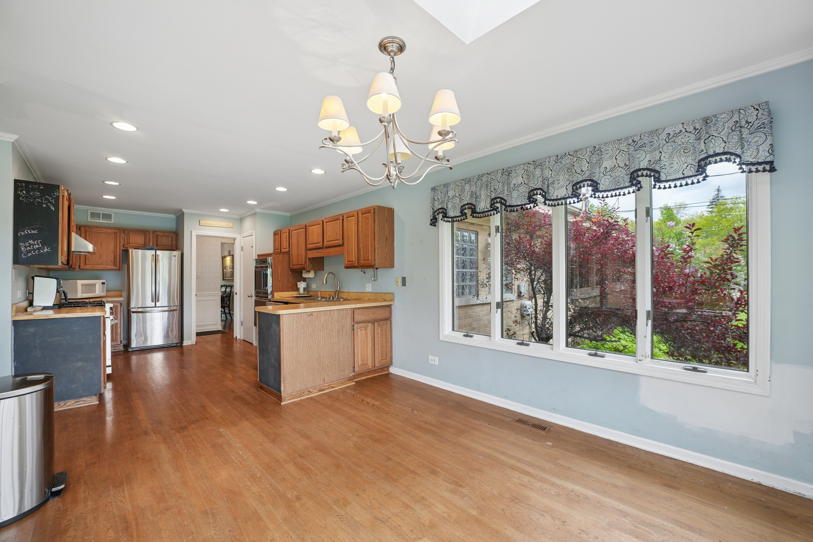 459 Ridge Avenue Elmhurst, IL 60126 - Photo 11 of 34