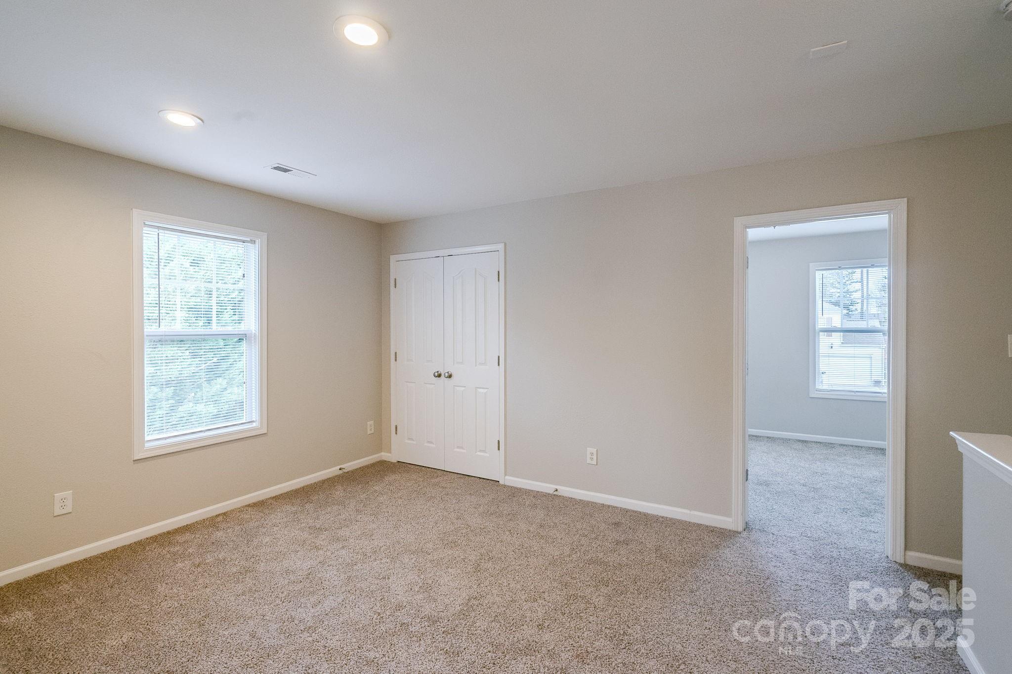 6143 Raisin Tree Lane Charlotte, NC 28215 - Photo 12 of 37