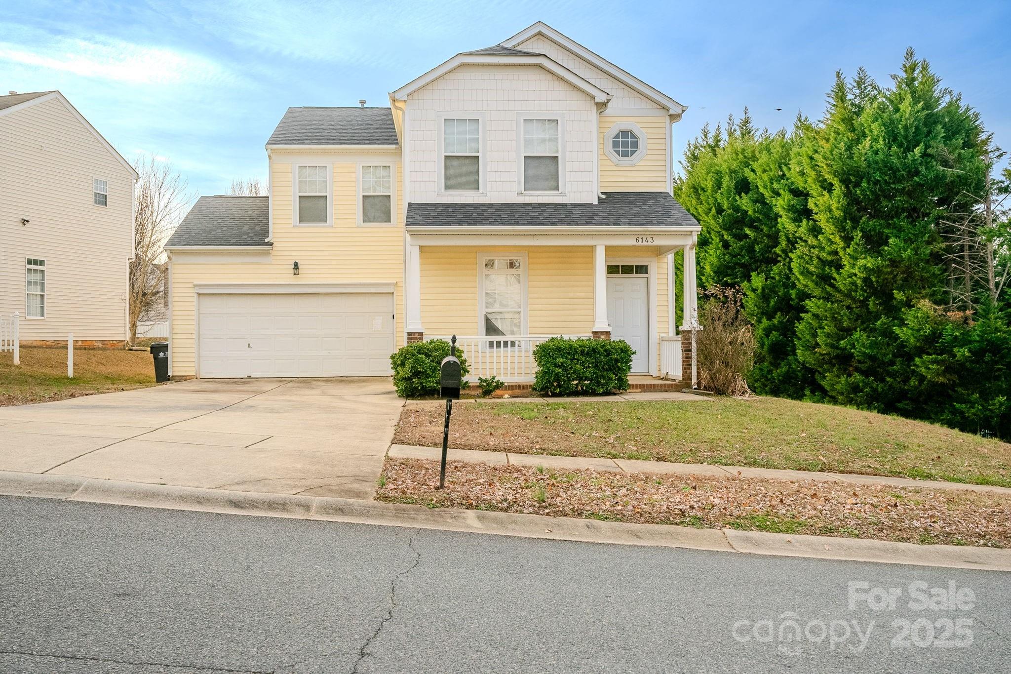 6143 Raisin Tree Lane Charlotte, NC 28215 - Photo 2 of 37