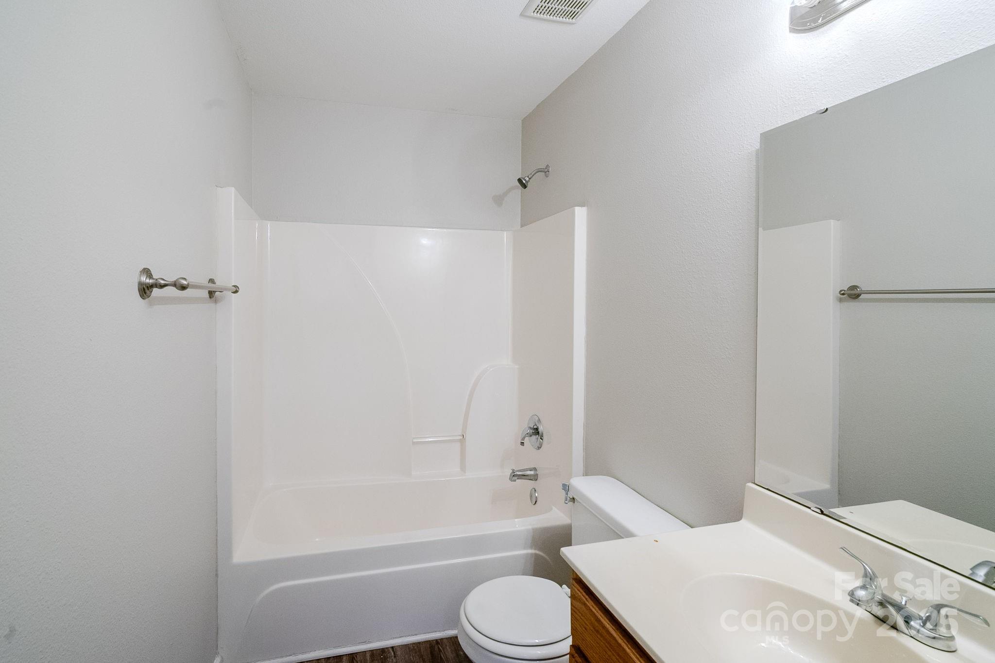 6143 Raisin Tree Lane Charlotte, NC 28215 - Photo 24 of 37