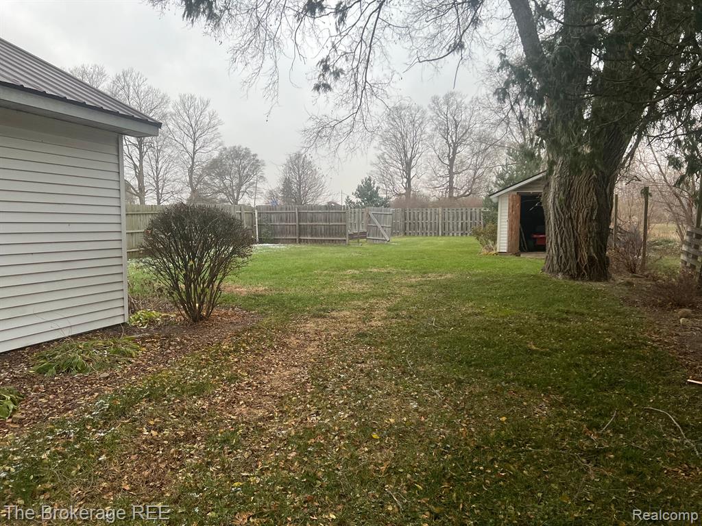 5432 Genesee Road Lapeer, MI 48446 - Photo 5 of 49