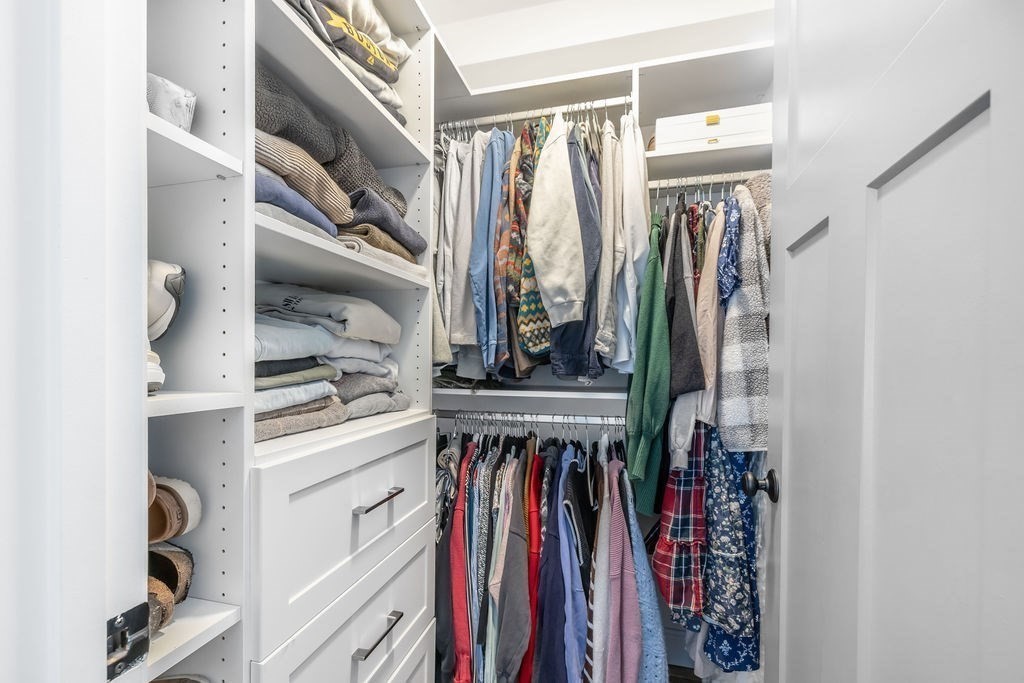 337 Chelsea Street, Unit 1 Boston, MA 02128 - Photo 10 of 15