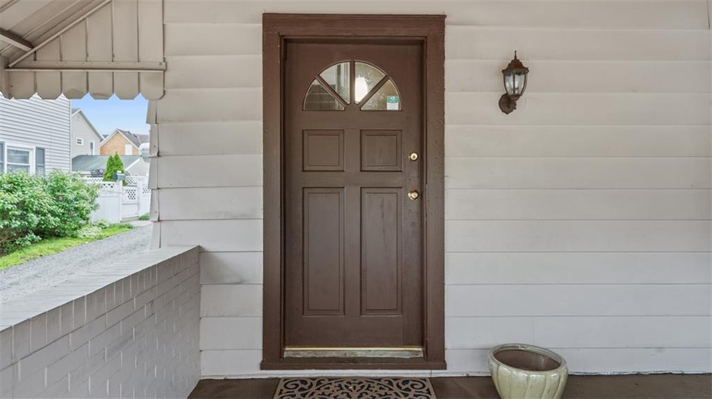 415 Wilcox Street Carnegie, PA 15106 - Photo 3 of 30