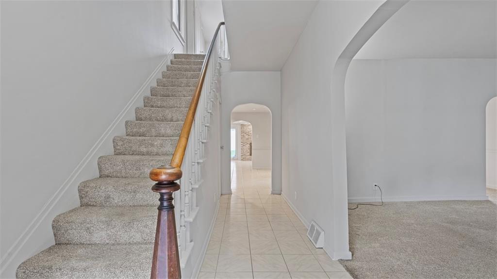 415 Wilcox Street Carnegie, PA 15106 - Photo 5 of 30