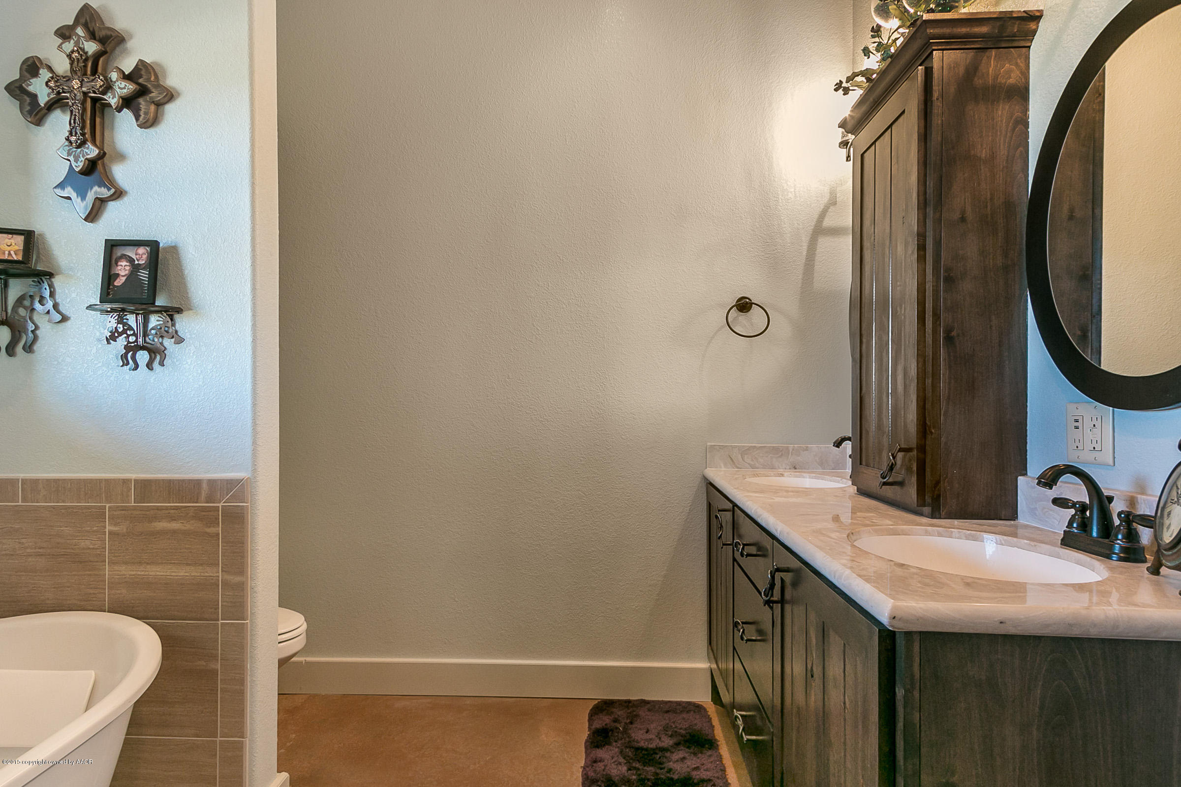 26000 Brown Road Canyon, TX 79015 - Photo 11 of 28 015_Master Bathroom